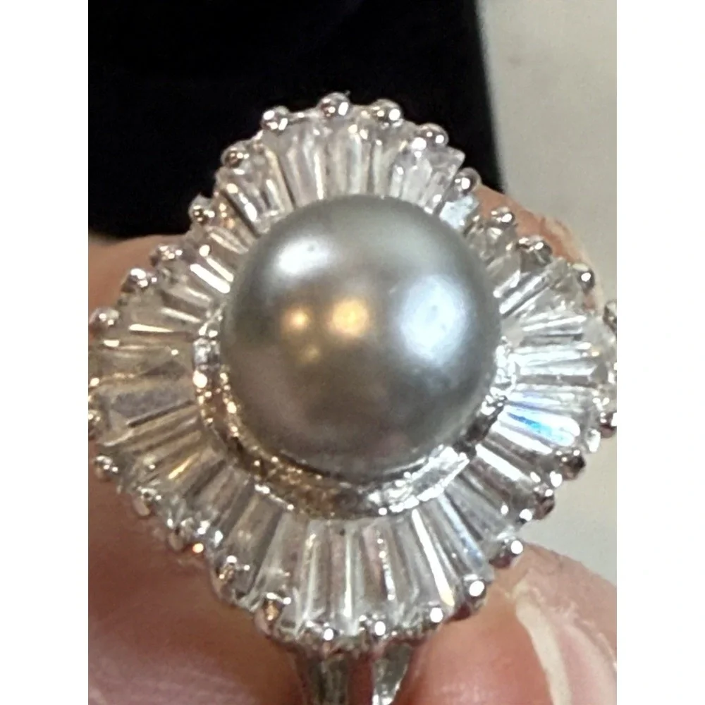 Vintage Grey Pearl Ballerina Cocktail Ring Baguette Crystal Statement Fashion